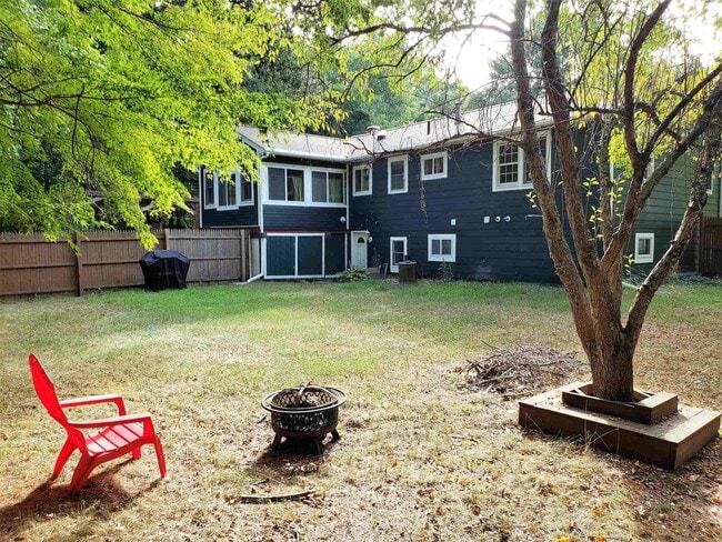 property at 160 Kingston Rd
