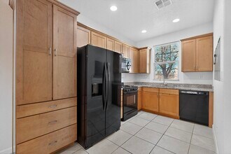 4 Avenida Vista Esquisita in Santa Fe, NM - Building Photo - Building Photo