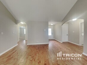1123 Freedom Dr in Clarksville, TN - Building Photo - Building Photo