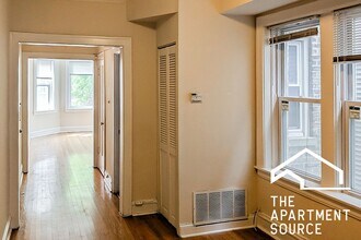2206 W Foster Ave in Chicago, IL - Building Photo - Building Photo