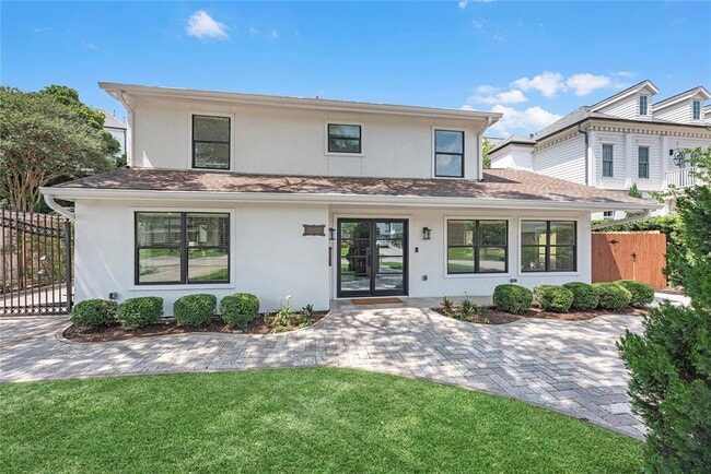 property at 2414 Avalon Pl