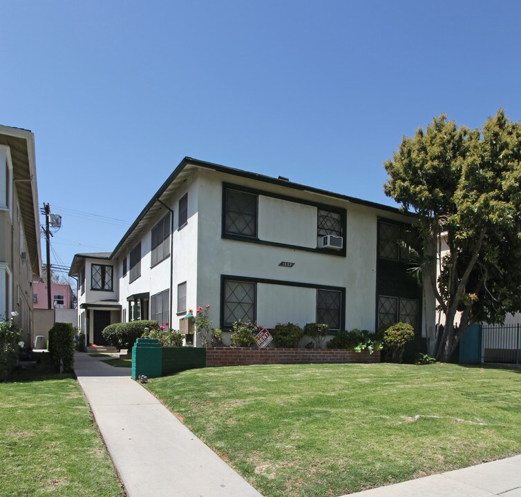 1509 S Wooster St in Los Angeles, CA - Building Photo