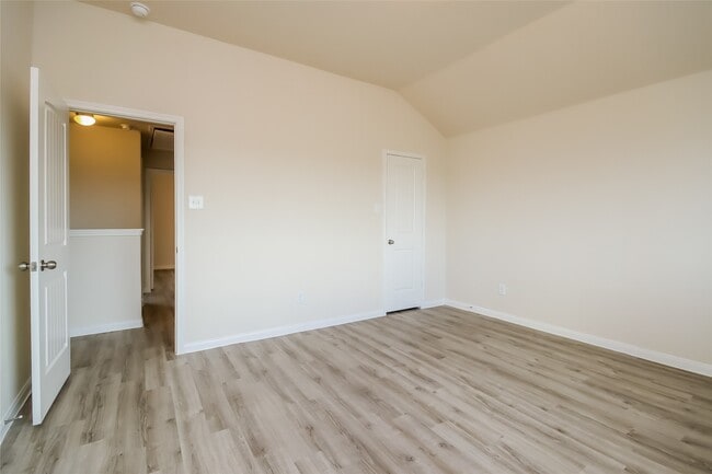 4235 Silver Ranch Rd