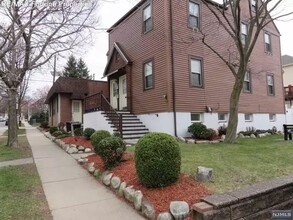 71-3 Hack Ave in Ridgefield Park, NJ - Building Photo - Building Photo