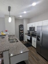 8078 Windham Lake Way in Indianapolis, IN - Building Photo - Building Photo