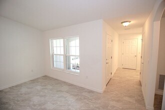 71 Pony Express Dr in Palm Coast, FL - Building Photo - Building Photo