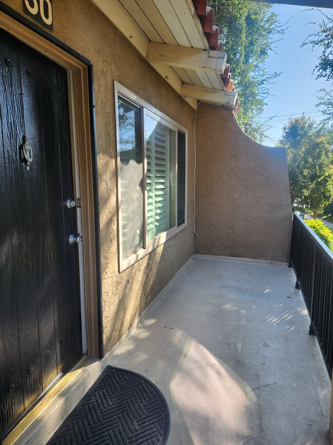 13722 Red Hill Ave, Unit 50 in Tustin, CA - Building Photo - Building Photo