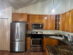 5457 Eagle Lake Dr in Palm Beach Gardens, FL - Building Photo - Building Photo