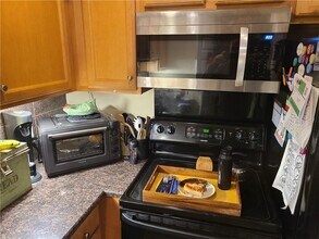 413 Atwells Ave in Providence, RI - Building Photo - Building Photo