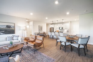 Heritage Spy Ring Golf Club in South Setauket, NY - Building Photo