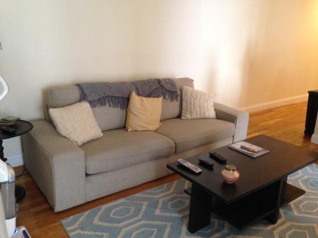 78 Egmont St in Brookline, MA - Building Photo - Building Photo