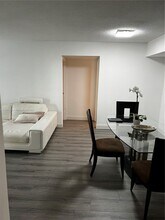 200 177th Dr, Unit 605 in Sunny Isles Beach, FL - Foto de edificio - Building Photo