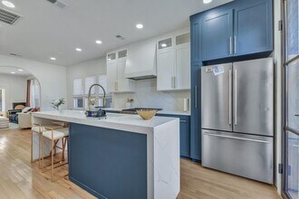 302 S Saint Mary Ave in Dallas, TX - Building Photo - Building Photo