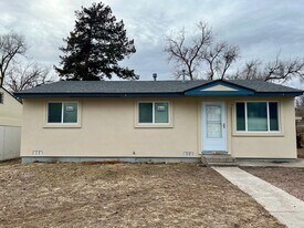 46 Goret Dr in Colorado Springs, CO - Building Photo