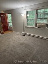 81 E Pattagansett Rd in East Lyme, CT - Building Photo - Building Photo