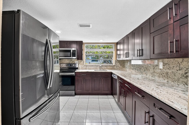53 Capri B in Delray Beach, FL - Building Photo - Building Photo