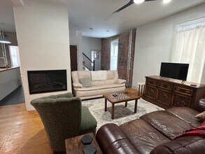 811 Center St in New Ulm, MN - Foto de edificio - Building Photo