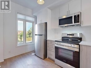 11 Case Ootes Dr in Toronto, ON - Building Photo - Building Photo