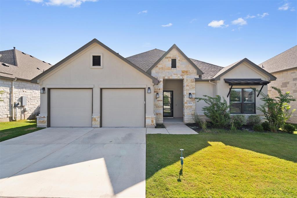 904 Naranjo Dr in Georgetown, TX - Foto de edificio
