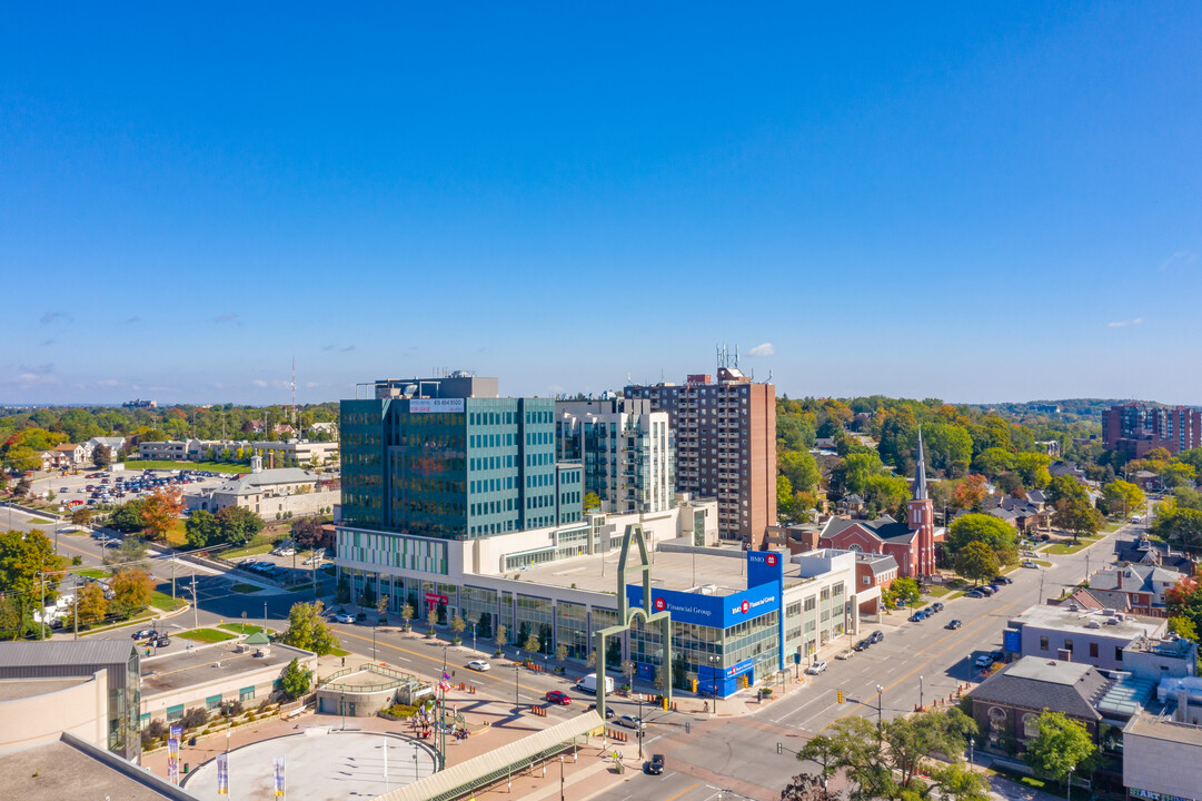 Lakeview Condos in Barrie, ON - Building Photo