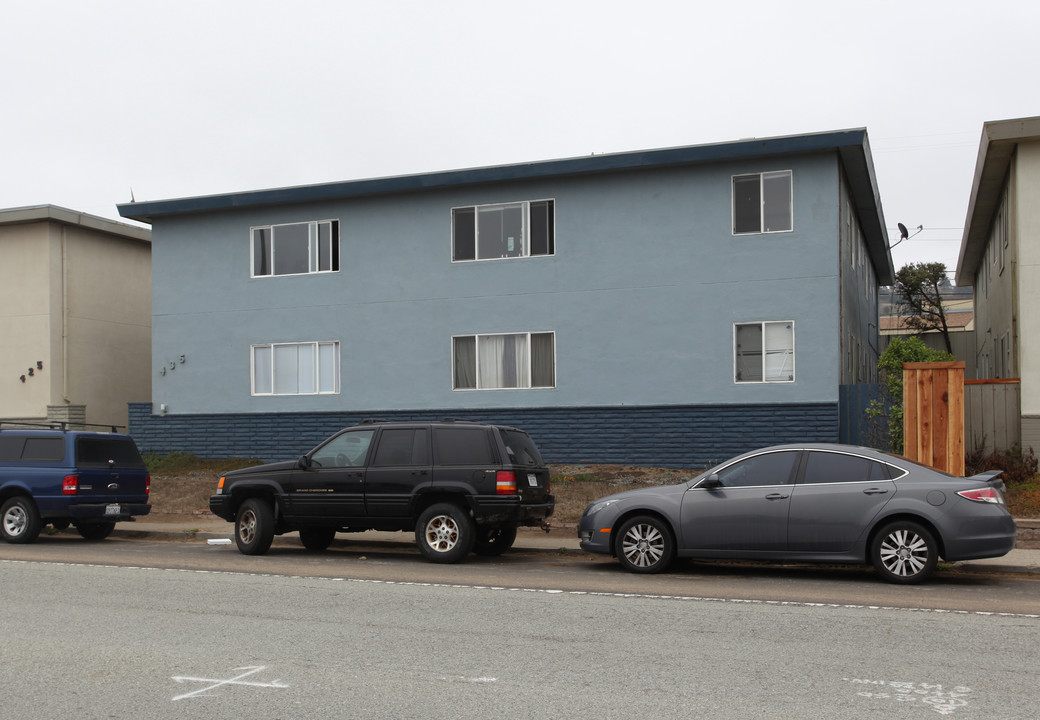 435 Esplanade Ave in Pacifica, CA - Building Photo