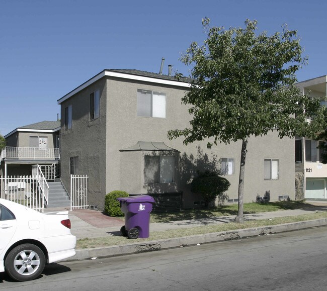 1111 Daisy Ave in Long Beach, CA - Building Photo - Building Photo