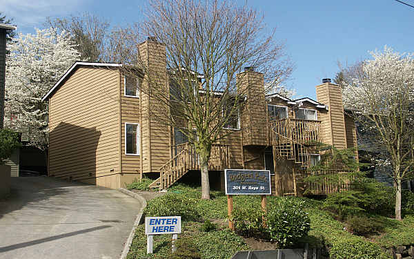 Rodgers Park Apartments in Seattle, WA - Building Photo - Building Photo