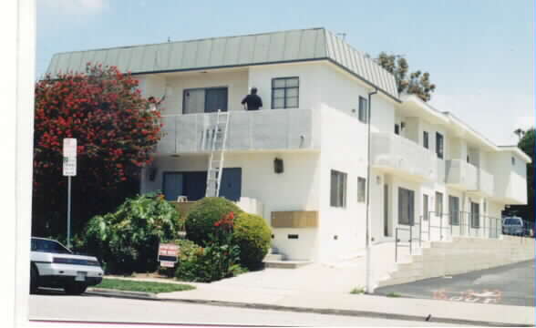 1520 Butler Ave in Los Angeles, CA - Building Photo - Building Photo