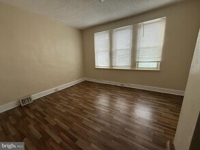 1603 S Dover St in Philadelphia, PA - Building Photo - Building Photo