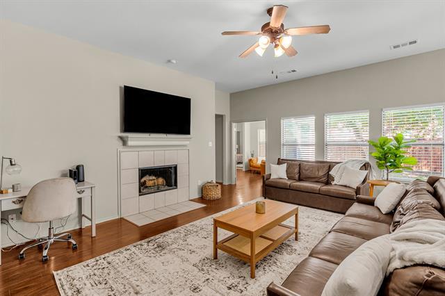 12109 Ridge Tree Rd in Crowley, TX - Building Photo - Building Photo