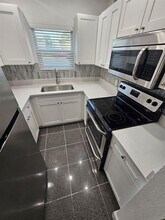 11955 3rd St E in Treasure Island, FL - Building Photo - Building Photo