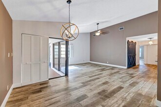 2075 NW 15th Pl in Delray Beach, FL - Building Photo - Building Photo