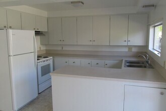 430 N Section St in Burlington, WA - Building Photo - Building Photo