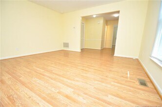 6104 Deerwood Pl in Raleigh, NC - Building Photo - Building Photo