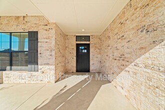 2805 Crystal Creek Dr in Yukon, OK - Building Photo - Building Photo