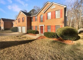 1246 Carriage Trace Cir in Stone Mountain, GA - Building Photo
