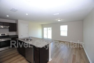 6541 Sweetbay Ln in Jacksonville, FL - Building Photo - Building Photo