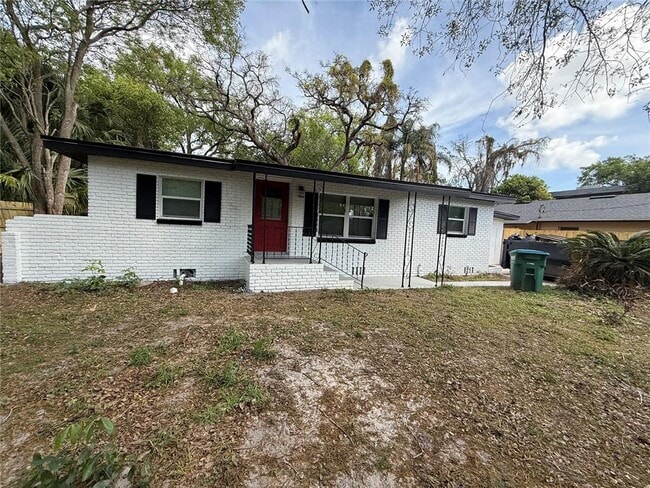 421 E Warren Ave in Longwood, FL - Building Photo - Building Photo
