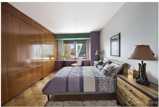 301 W 57th St, Unit 21D in New York, NY - Building Photo - Building Photo