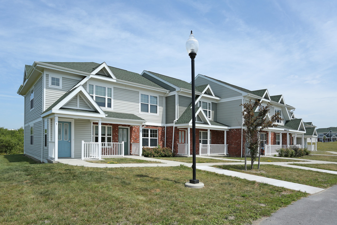 Creekwood Apartments in Watertown, NY - Building Photo