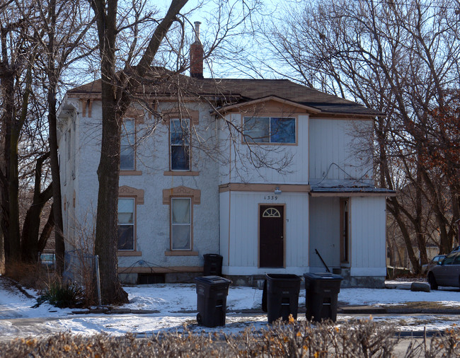 1337 24th St in Des Moines, IA - Building Photo - Building Photo