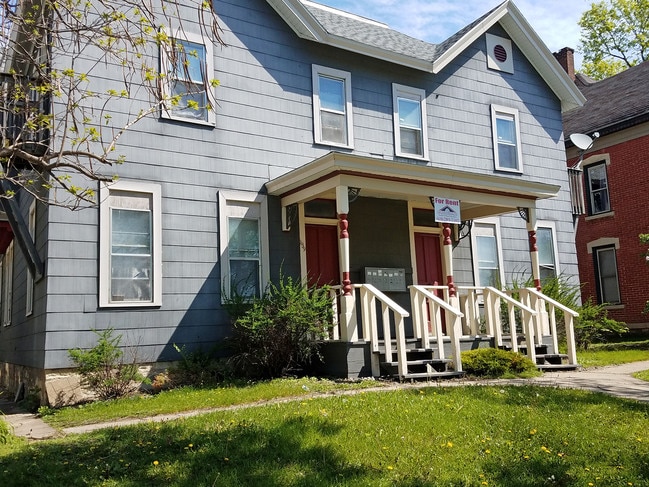 1139 State St, Unit 02