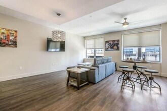 1111 Tulane Ave in New Orleans, LA - Building Photo - Building Photo