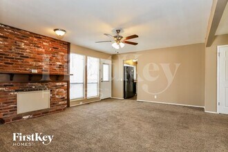 3250 Churchill Dr in Florissant, MO - Building Photo - Building Photo