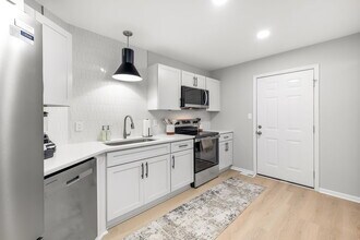 420 Alpha St in Charlotte, NC - Building Photo - Building Photo