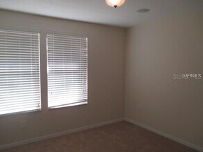 8737 Sheldon Creek Blvd in Tampa, FL - Foto de edificio - Building Photo