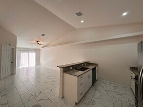 3606 SW 7th Pl in Cape Coral, FL - Building Photo - Building Photo