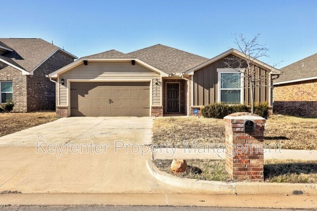 1612 Maroon Dr in El Reno, OK - Building Photo - Building Photo