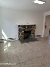193-195 Bay Ave in Highlands, NJ - Building Photo - Building Photo