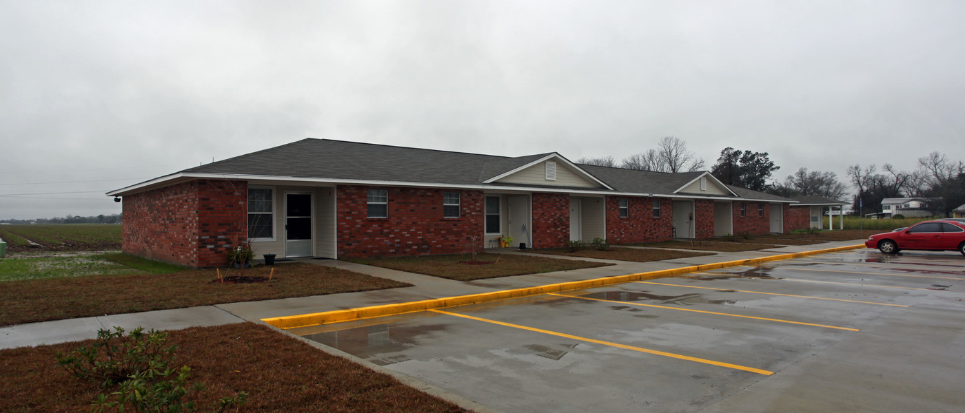 White Castle Senior Citizens Apartments in White Castle, LA - Building Photo